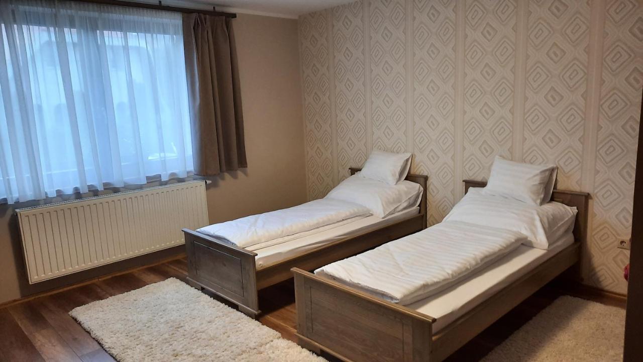 Aranypatak Apartmanhaz Сомбатхей Экстерьер фото